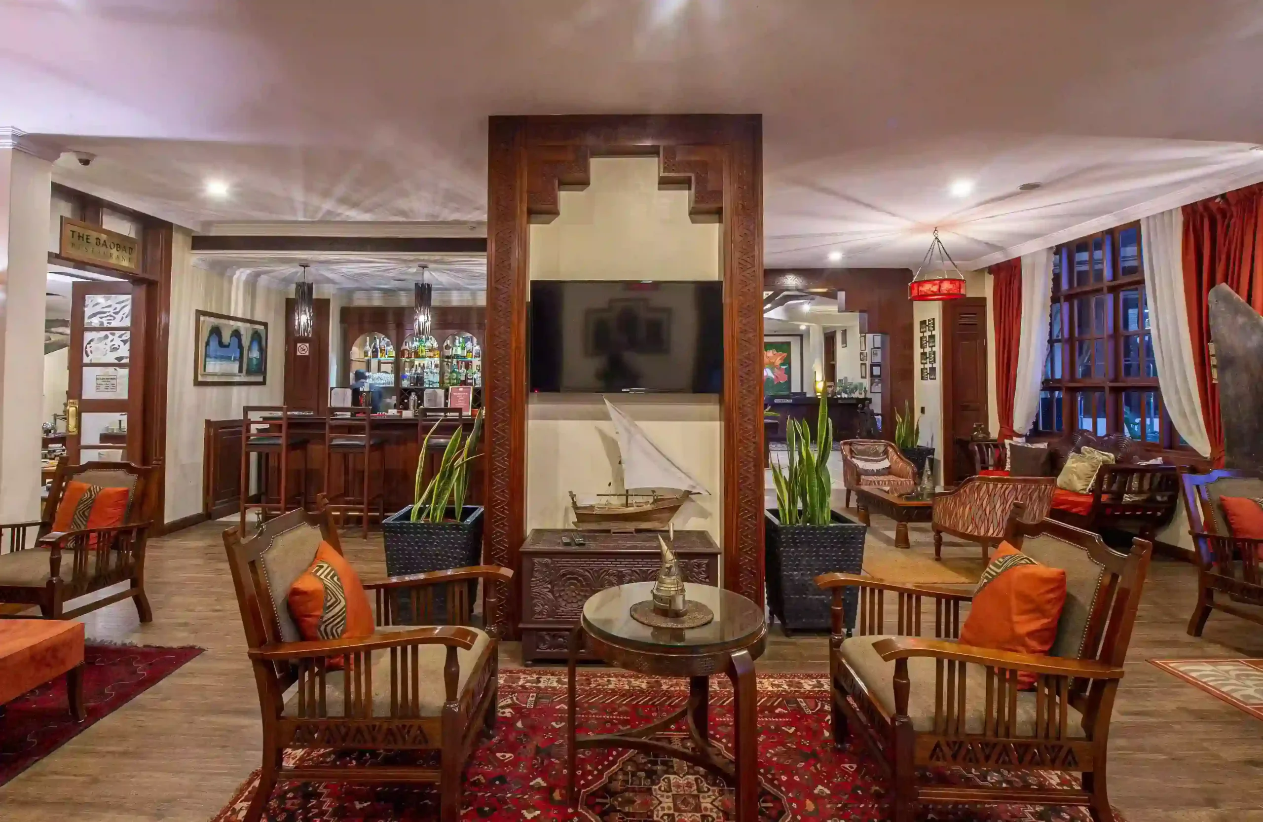African Tulip Hotel - Photo 2